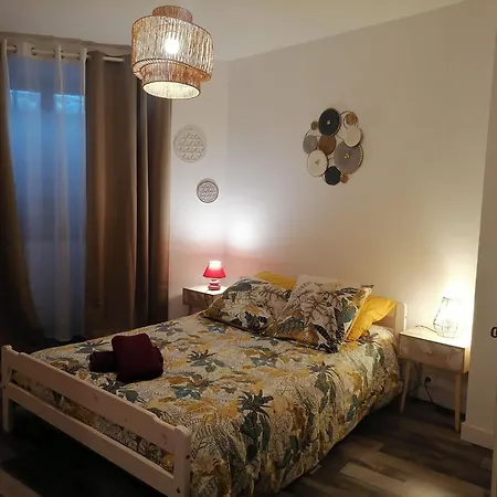 Maison Au Coeur Du Village De Sur Agout Apartment *