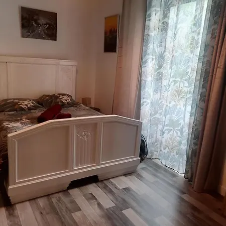 Maison Au Coeur Du Village De Sur Agout Apartment La Salvetat-sur-Agout