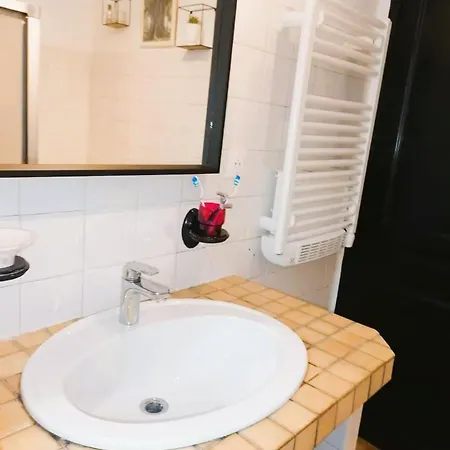 Maison Au Coeur Du Village De Sur Agout Apartment La Salvetat-sur-Agout