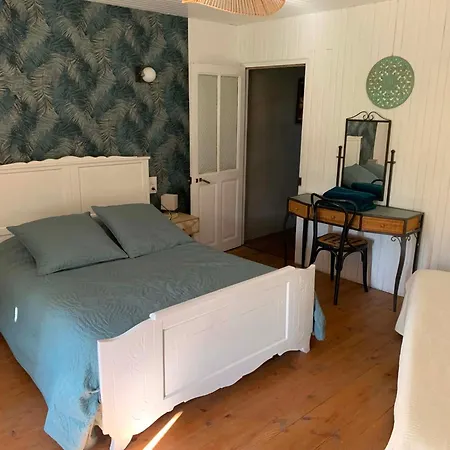 Maison Au Coeur Du Village De Sur Agout Apartment *